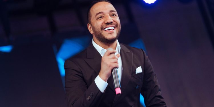 ليلة رأس السنة في عمّان…موعد مع الفرح والطرب يحييه النجم حسين الديك في الاردن